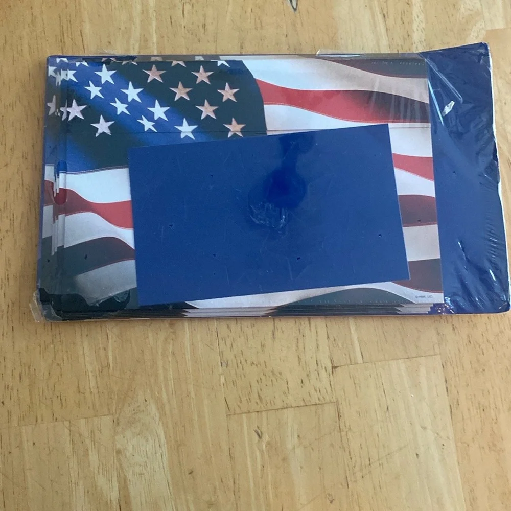 8 patriotic American Flag Hallmark Note cards with star seals. NWT NIP About 5x7